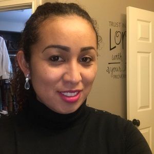 Meet your Posher, Consuelo